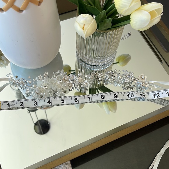 Beaded headband with detail… GORGEOUS! - Picture 3 of 5